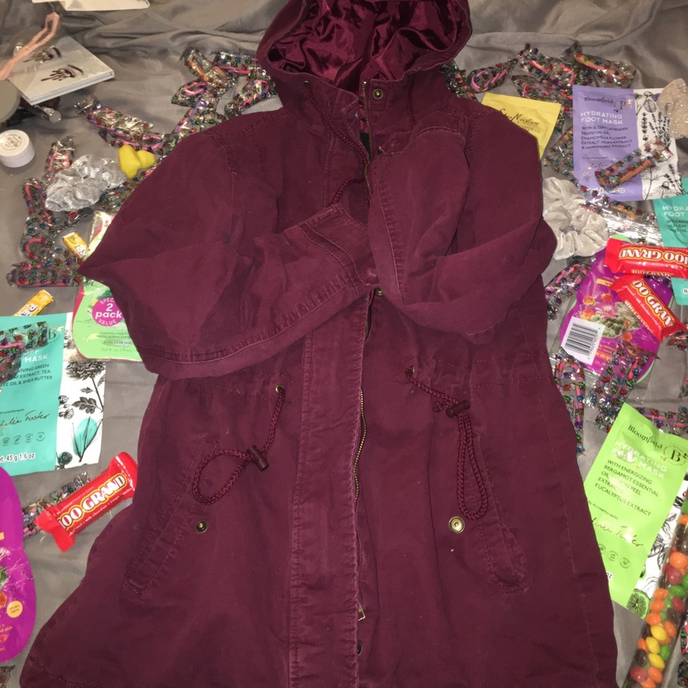 red/burgundy jacket